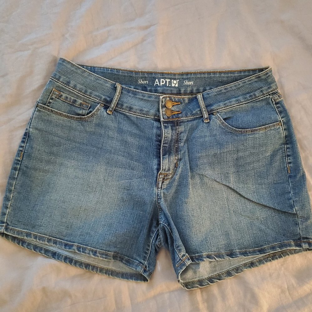 Kohls Shorts NWOT